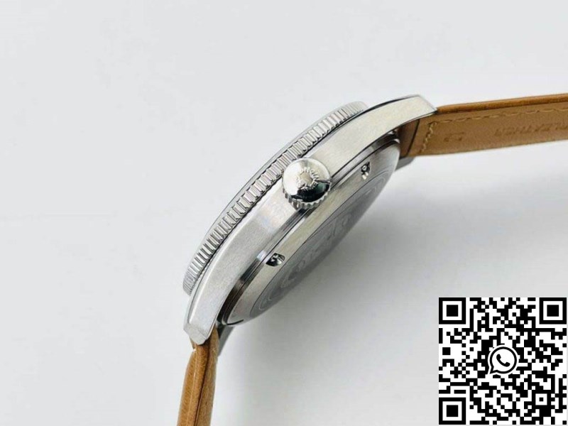 hm825q1l_5.jpg