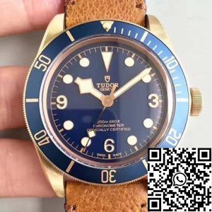 Replica Tudor Heritage Black Bay M79250BM ZF Factory 1:1 Best Edition Swiss ETA2824-2 Superlumed Dome-shaped Blue Dial